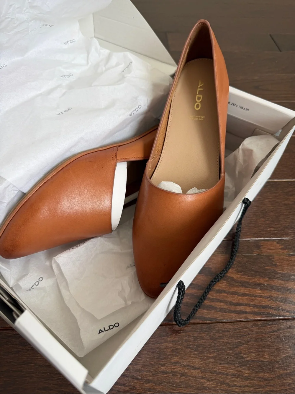 ALDO Blanchette Cognac Pointed Slip-On Flats size 7.5